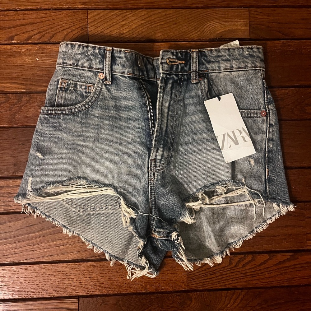 Zara High Rise Curved Shorts